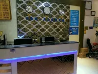 Hechi Xinzhuyuan Business Hotel