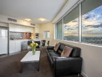 إيفولوشن أبارتمنتس Hotels near ميلتون