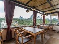 The Bamboo Leaf Yangshuo Hotels near Yellow Cloth Reflection