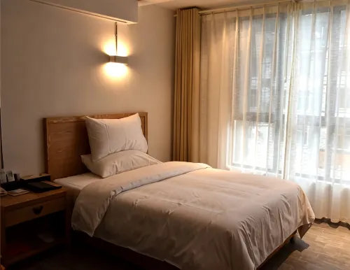 Pingtang Yazhou Tao Art Hotel - parkir
