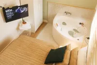 Stampace Apartments - Hot Tub