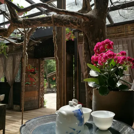 Ya'an Wowoli Qixinyuan Chain Yizhan Accommodation