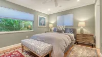 Casa de Flores is an updated, charming, old Florida rambler w/ salt water pool. - Private Pools
