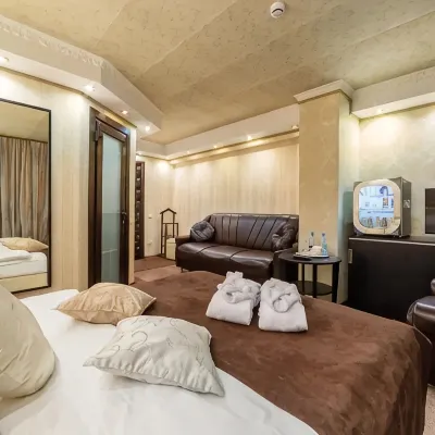 Bomond Mini-Hotel Các khách sạn gần Công viên Neskuchny