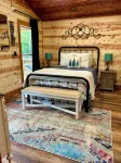 Livin on the Edge Cabin in Albert Pike Recreation Area. Beautiful place to stay! - Alphydda