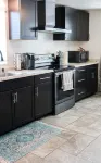 Entire Home- 2 King Beds, Close to Zion, - 3-Star