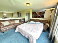 Serenity Heights - Peaceful Country Acres with Beautiful View in Every Direction