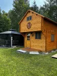 Lake front private Bunkies …accommodates 6 people!
