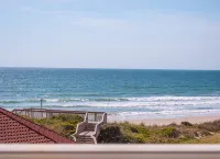 Laid back ocean front condo with tons of extras! All fall dates on sale! - 2-Star