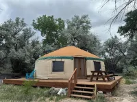 High Desert Yurt - Apartments
