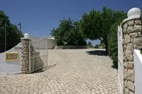 Spacious villa,salt water swimming pool, perfect relaxing holidays in Carvoeiro - 3-Star
