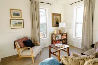 Downtown Historic Home.  One block to downtown, cozy gathering place!