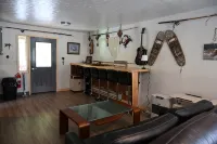 Comfy Duplex unit great for families and small groups, sleeps up to 9