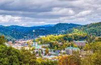 Howdy Darlin’ Cozy Studio, Pets Welcome, low cleaning fee - Condos