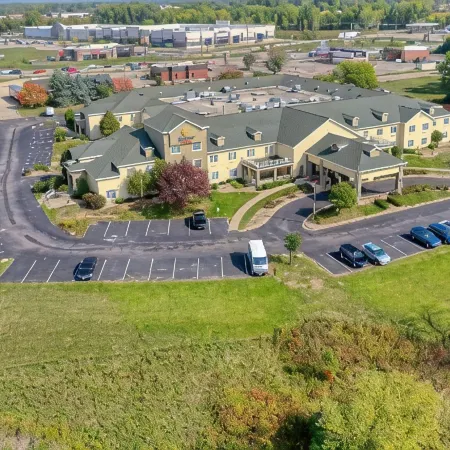 Comfort Suites Appleton Airport