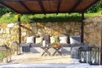 Luxury Villa with Views of Lake Bracciano, Available During Holidays - 3 stelle