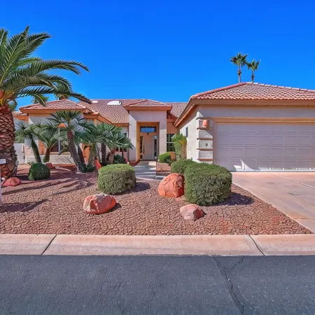 Sun Lakes Resort Style 55+Active Adult Water Front-  golf swim tennis and more!