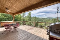 Unique Studio Cabin for Couples w/Mountain Views from Hot Tub!