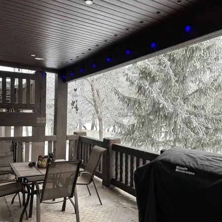 End of Summer Price Drop! Snowbasin Lakeside Luxury 3Bd.Hot Tub.Garage. 2300Sqft