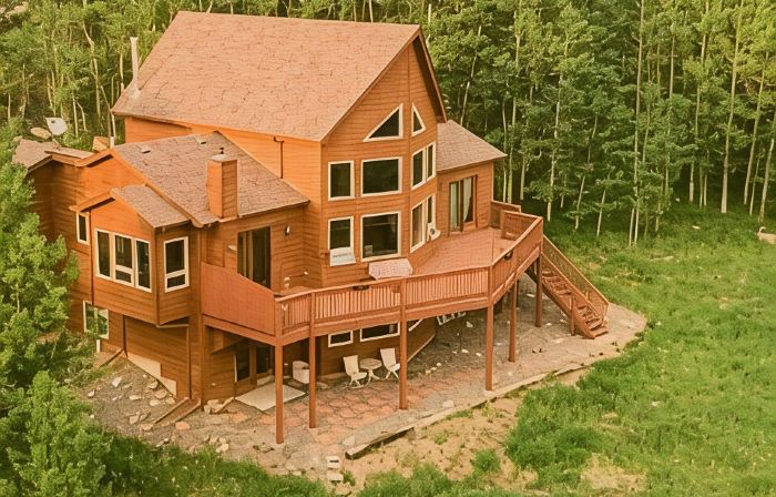 Private, Cozy, and Remote Mountain Apartment in Walk-out Garden Level w/Patio.