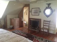 John Bruff Waterview Cottage - on Harbor and on Park - In Town St. Michaels! - 4-Star