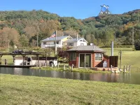 Family & Friends Retreat w/HotTub, Amazing Views, 5 big bedrooms & 14 acres - Chalets