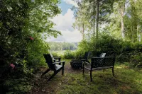 Spacious North Cascades Riverside A-Frame w/ Mt Baker Views - Dog-Friendly