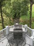 Raven Rock - 31 Acres, HOT TUB, Stream, fire Pit, Private, High Speed Internet - Chalets