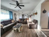 Rustic retreat-near the Canyon
