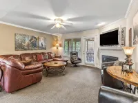 Sleeping Bear Condo - Downtown Helen, GA - 3-Star