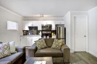 Newly Renovated Casita in Mesa, King-Sized Bed and Lightening Fast WiFi