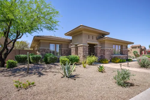 Beautiful 3 bedroom home in a private community in Estrella Mountain Ranch