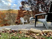 Cozy Tiny Cabin with Hot Tub, 3 Minutes to Seneca Rocks Park Entrance Hotels in Pendleton County