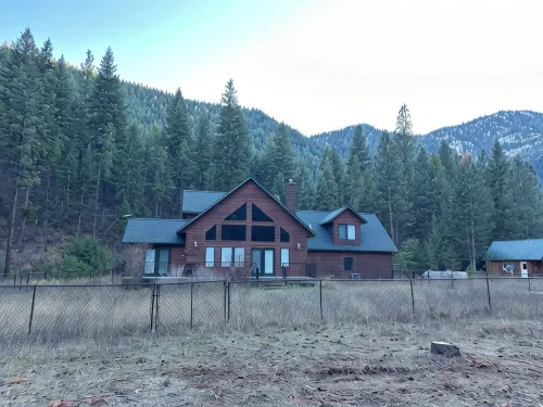 Rustic Big Sky "Cabin" - Wifi
