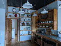 Calamity Jane's Hideaway 1-Bedroom, 1-Bath, Huge Deck, Close to Main Street Hotels in Custer County