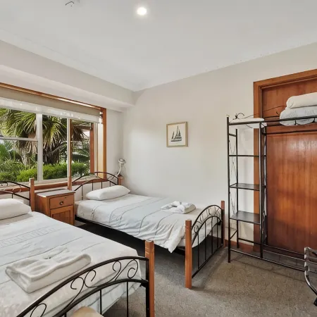 Alice Beside The Sea - 2 Bedroom Apartment