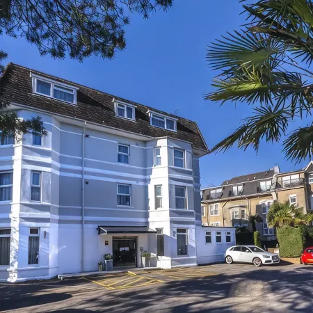 Connaught Lodge