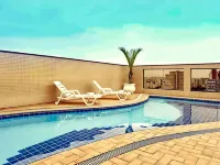 Paulista Suites by Charlie - Kolam Renang