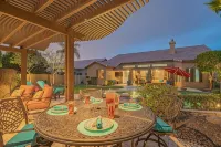 Heated Pool and Hot Tub Included and No Cleaning Fee! - مسبح خاص