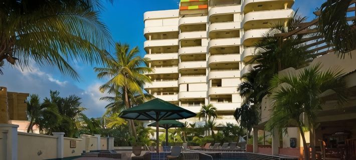 Large 1Br/1Bath Apt in Beautiful St Martin in Simpson Bay Hotele w: Simpson Bay