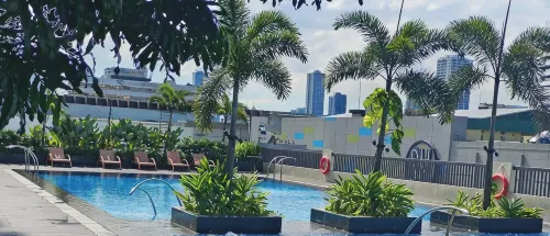 Manhattan plaza tower 1 araneta center cubao with Balcony, karaoke, netflix - 4 ดาว
