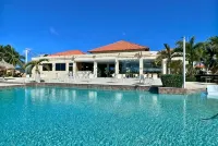 Luxurious 1-bedroom condo located on the beautiful resort at Gold Coast. - 2성급