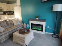 Cozy 1 bedroom cottage walking distance to Lake Michigan & downtown!