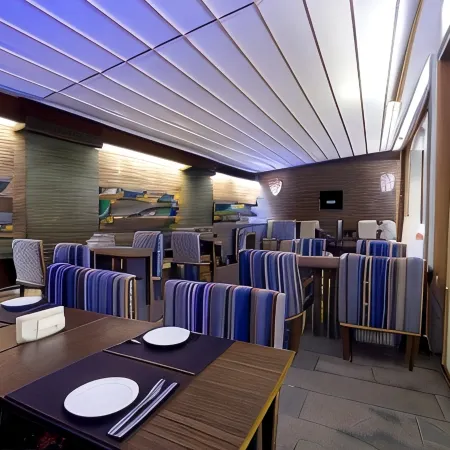 The J Hotel & Spa