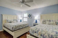 Sea Winds Beautifully Updated Beachfront/Oceanfront Condo-w/Private Beach Access - Boutique