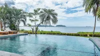 Oceanfront Oasis - 9BR Infinity Pool Villa - Beach