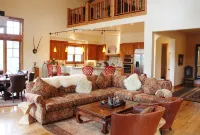 Huge 5 Bd Dog Friendly, Hot Tub, New Back Deck! - 4 tähden