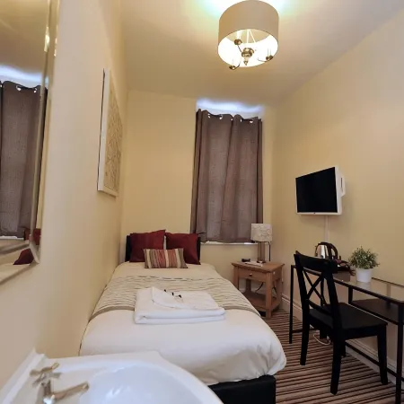 Gail's Guest House