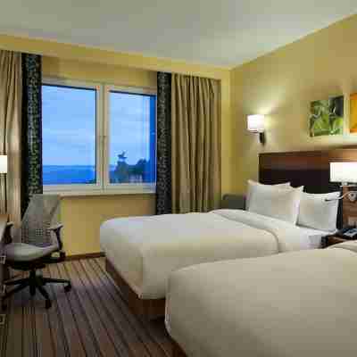 Hilton Garden Inn Ufa Riverside Rooms