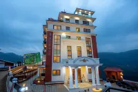 Hotel Ghyampe Dada - Mountain view